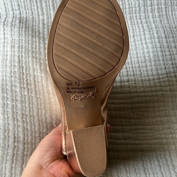 Qupid Rose Gold Metallic Heels - Picture 10 of 10